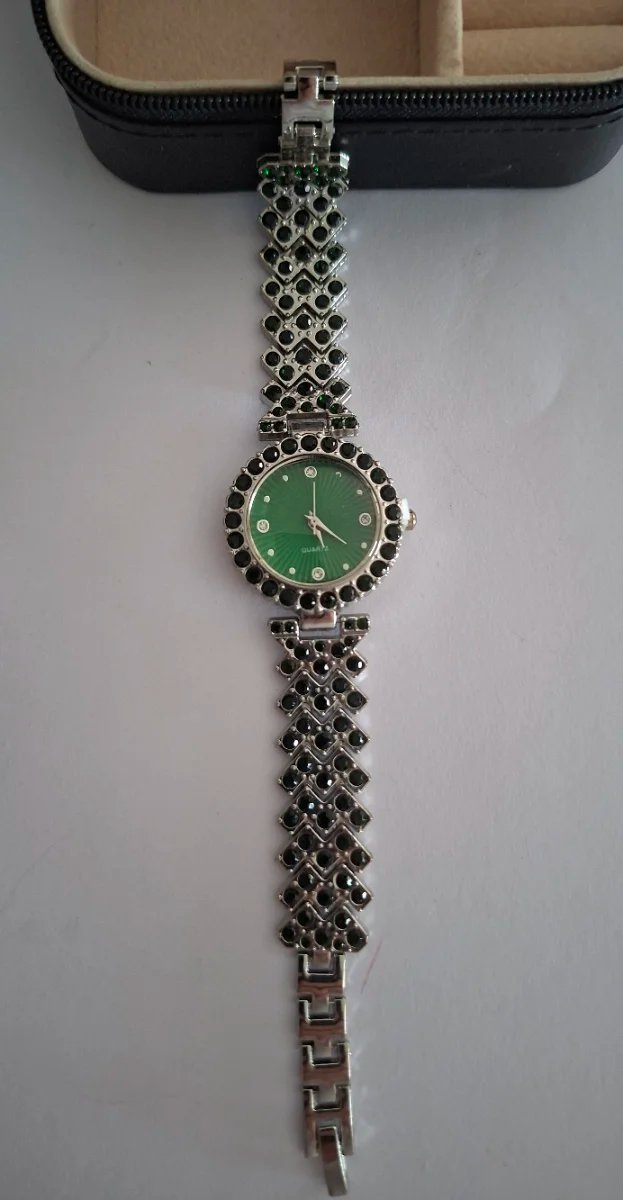 Pack Bisutería Esmeralda + Reloj + Joyero