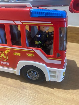 Camión Bomberos Playmobil con Figura
