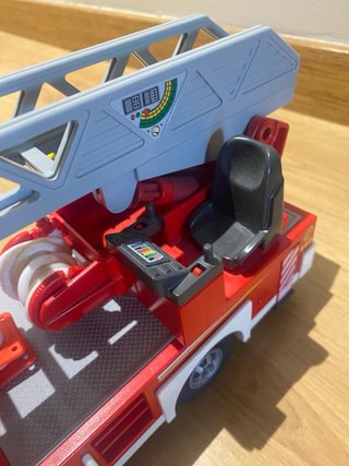 Camión Bomberos Playmobil con Figura
