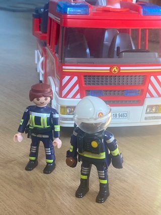 Camión Bomberos Playmobil con Figura