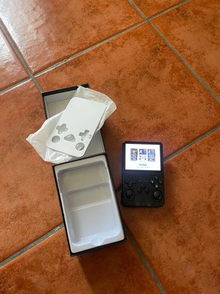Consola Portátil R36s Preta