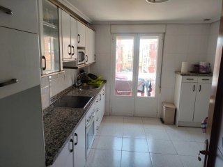 Se busca compañer@ para compartir piso