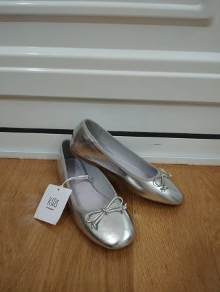 Zapatos Bailarina Plateados Talla 35