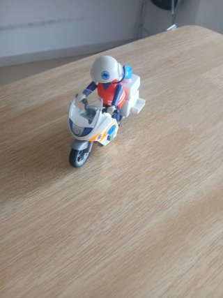 Moto Playmobil con luces