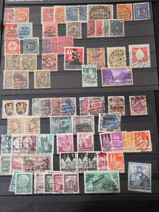 Esclusiva collezione di francobolli tedeschi centenari
