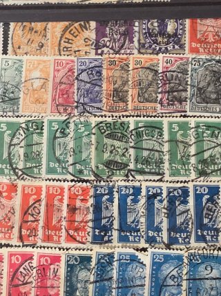 Esclusiva collezione di francobolli tedeschi centenari