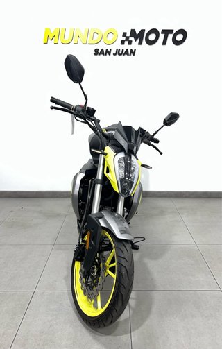 UM XTREET RS 125