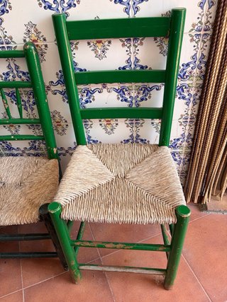 Sillas de madera con asiento de yute