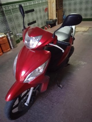 Honda Visión 110cc Roja Automática
