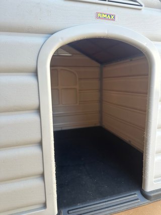Caseta para perro gris y roja
