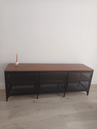 Mueble TV IKEA FJÄLLBO 150cm casi nuevo
