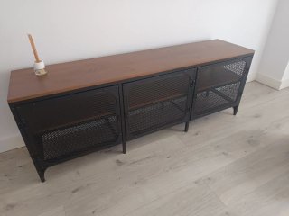 Mueble TV IKEA FJÄLLBO 150cm casi nuevo