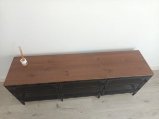 Mueble TV IKEA FJÄLLBO 150cm casi nuevo