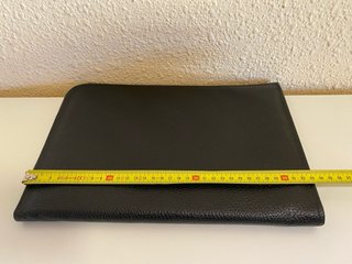 Carpeta Portadocumentos Negra Vintage Areitio