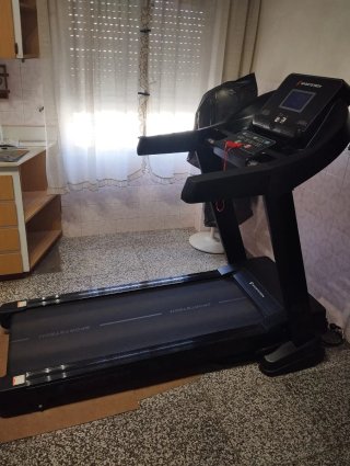 Cinta de correr Sportstech F37s