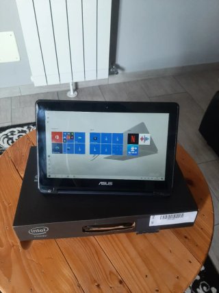 Computer Asus Eeebook E205SA-FV0185T schermo 11.6p
