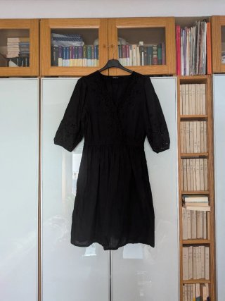 Vestido Oysho negro talla M