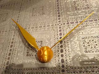 Snitch Harry Potter Dorado