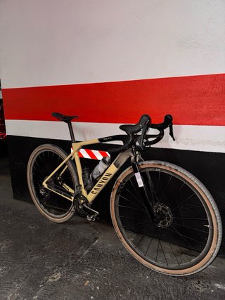 Bicicleta Gravel Canyon Carbono