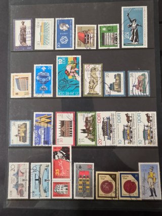 Lott di francobolli di vari paesi