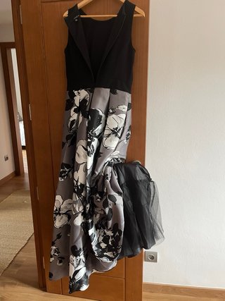 Vestido de fiesta negro, gris y blanco