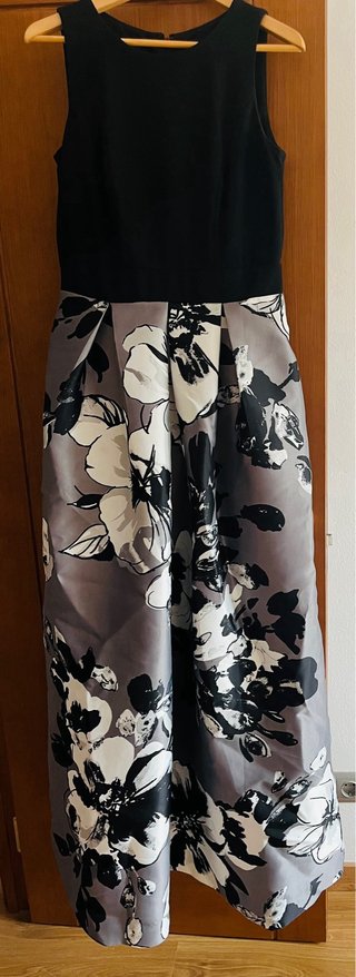 Vestido de fiesta negro, gris y blanco