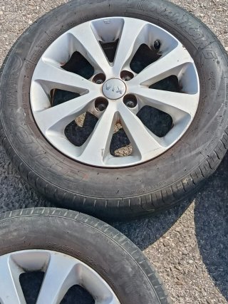 Llantas Kia/Hyundai/Toyota Yaris 4x100