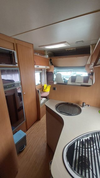 AUTOCARAVANA BENIMAR 320 SPORT