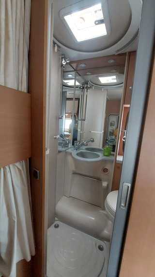 AUTOCARAVANA BENIMAR 320 SPORT