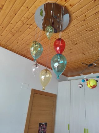 Lámpara infantil globos colores