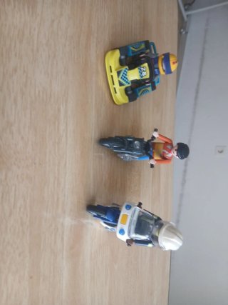 Lote de 3 vehículos: Kart y 2 motos playmobil