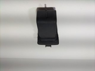 RETENEDOR PUERTA 8V4839267