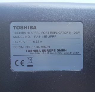 2x8€ Toshiba Port Replicator III Negro +1 Cargador