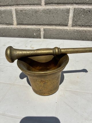 Mortaio e pestello in bronzo
