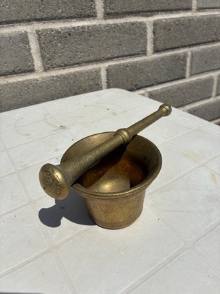 Mortaio e pestello in bronzo
