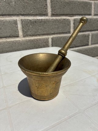 Mortaio e pestello in bronzo