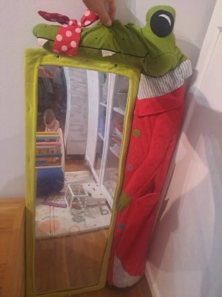 Espejo infantil cocodrilo peluche de ikea