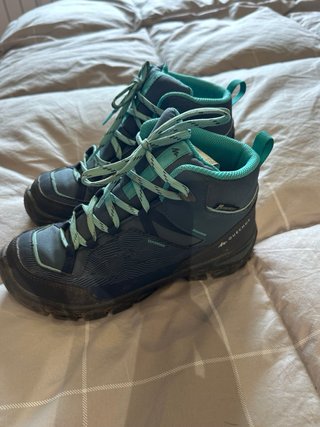 Botas montaña Quechua niño T35