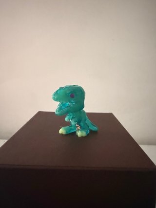 Figura Kinder Joy Jurassic World Funko