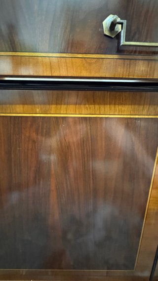 Mueble TV madera marrón y dorado