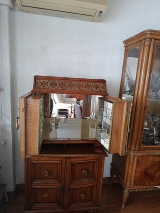 Baúl antiguo madera y metal