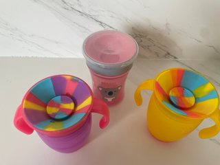 3 Vasos Antiderrame Infantiles. Muy poco uso.