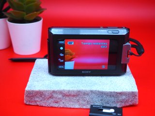 Sony Cyber-shot DSC-T77