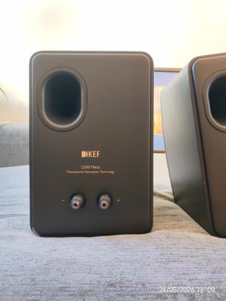 Altavoces KEF LS50 Meta Negros