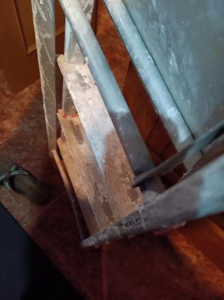 Escalera Aluminio Plegable con pintura