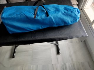 Cuna de viaje para bebé, está cerrada