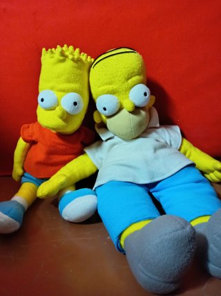 Peluche Bart Simpson y Homer Simpson