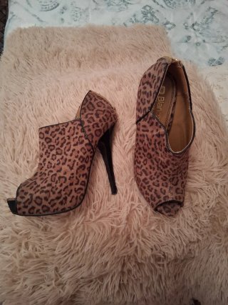 Botines con estampado de leopardo