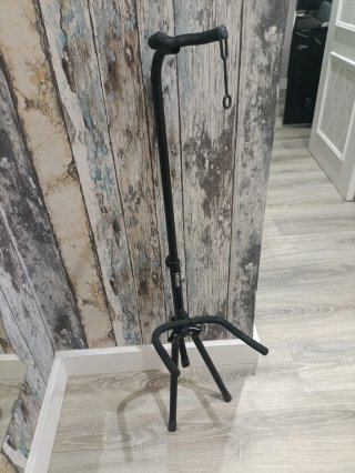 Soporte Universal para Guitarra - Tipo Trípode.