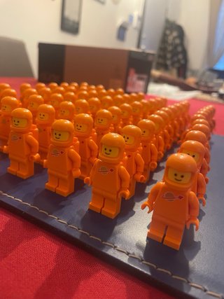Lego Classic Space Minifigure Arancioni